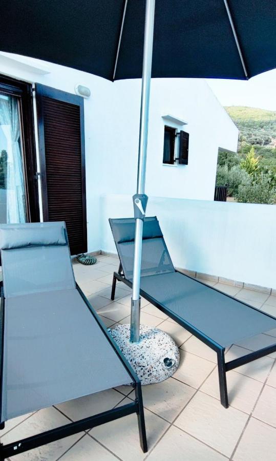Trikorfo Bungalows Gerakini Ngoại thất bức ảnh
